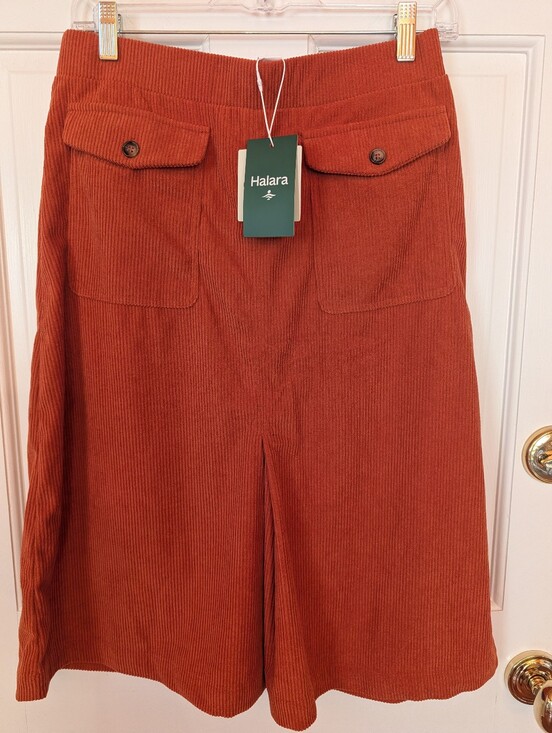 HALARA Dresses & Skirts - NWT Women's HALARA AuraCord Cloud Baked Clay Ribbed Corduroy Midi Skirt Sz M
